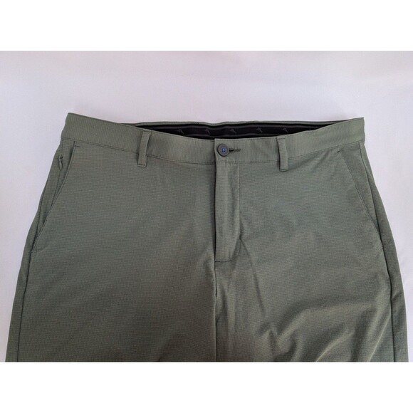 Tommy Bahama Mens Green Chino Shorts Sz 36 Performance Stretch Golf - Picture 1 of 7
